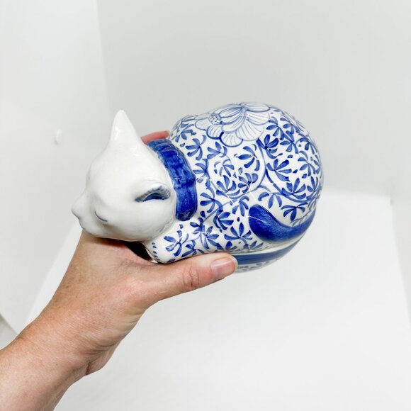 Vintage Delft Blue Cat Trinket Box Ceramic Hand Painted Floral Sleeping Kitten - Picture 7 of 7
